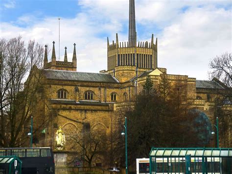  La Cathédrale de Blackburn : Un joyau gothique à la beauté austère !