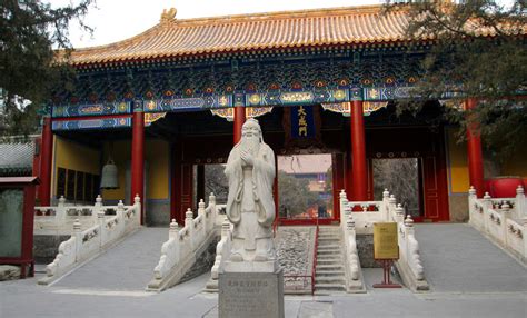 Le Temple de Confucius à Semarang : Un Joyau Architectural Millénaire dans une Ville Vibrant !